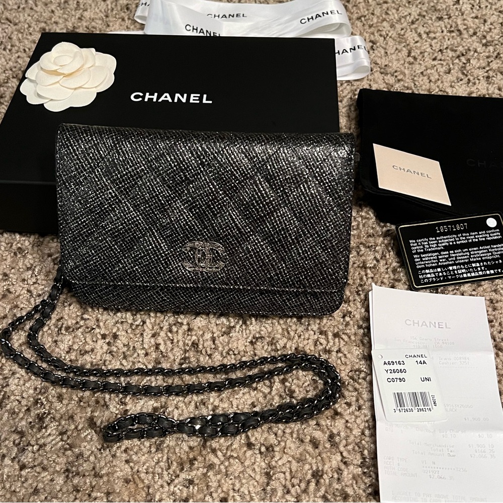 Chanel Wallet on Chain WOC